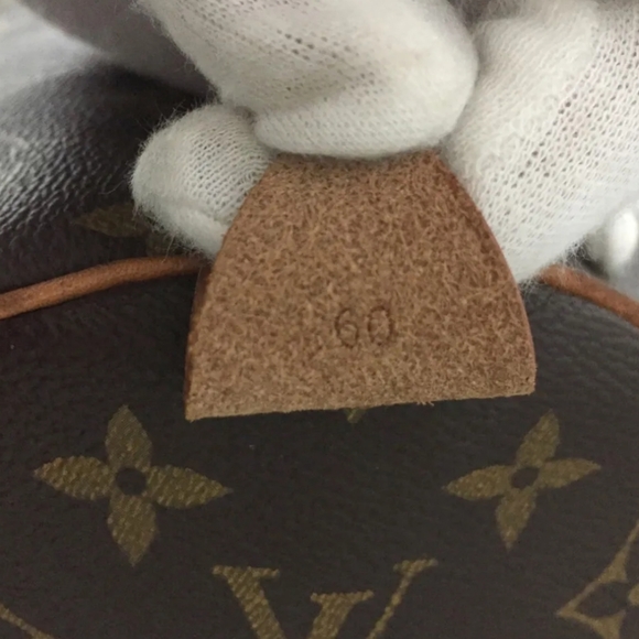 LOUIS VUITTON LV Boston Keepall 60 Travel Handbag Signature France - Picture 3 of 11